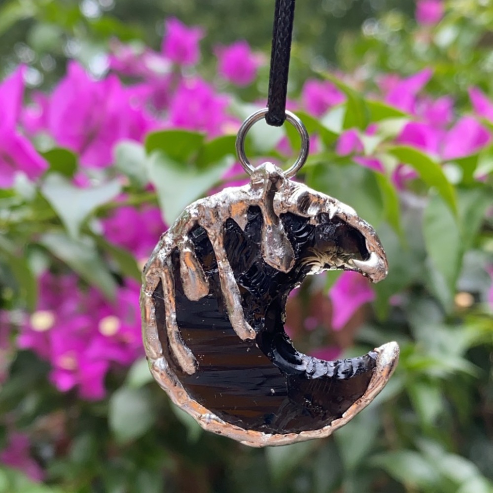 Obsidian moon melt